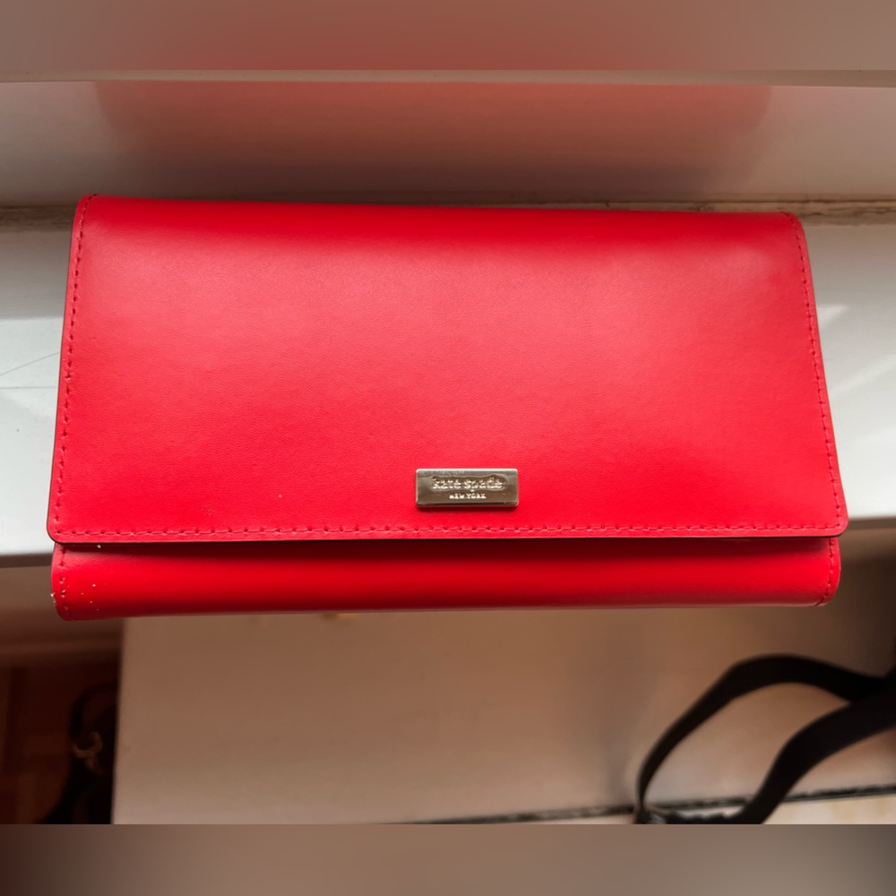 Kate Spade Travel Wallet